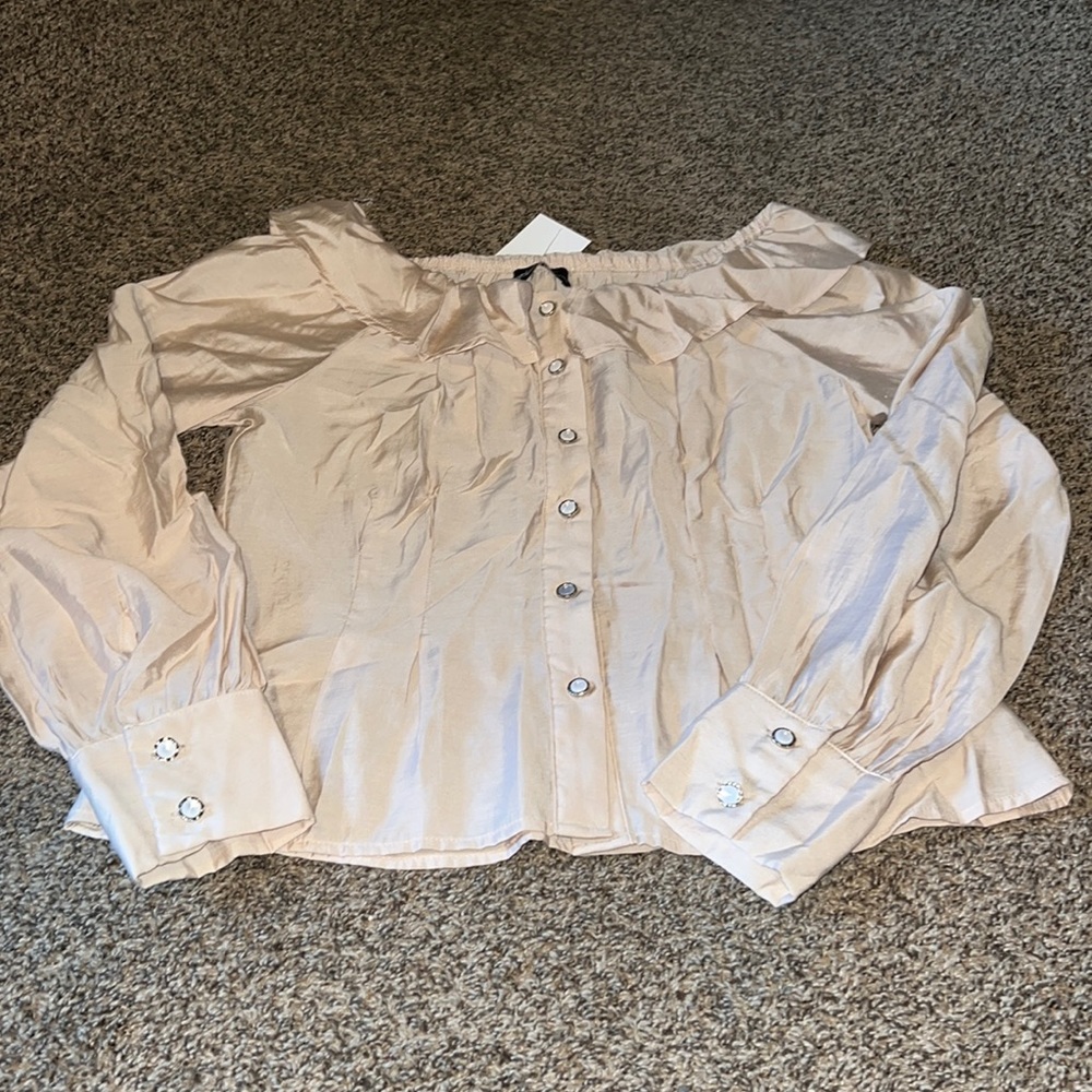 Nwt button down blouse
